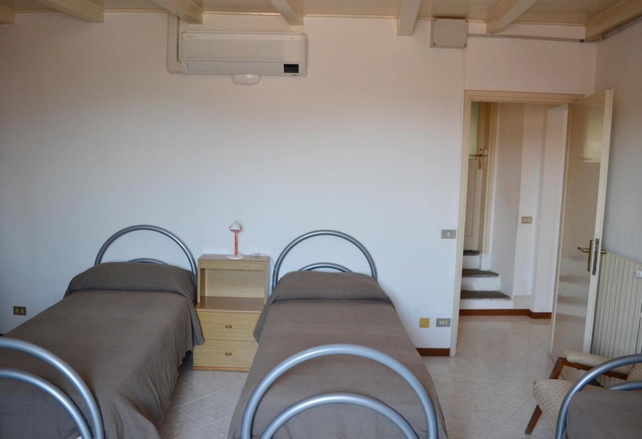 L'Antico Borgo Apartment Lesa Exterior photo