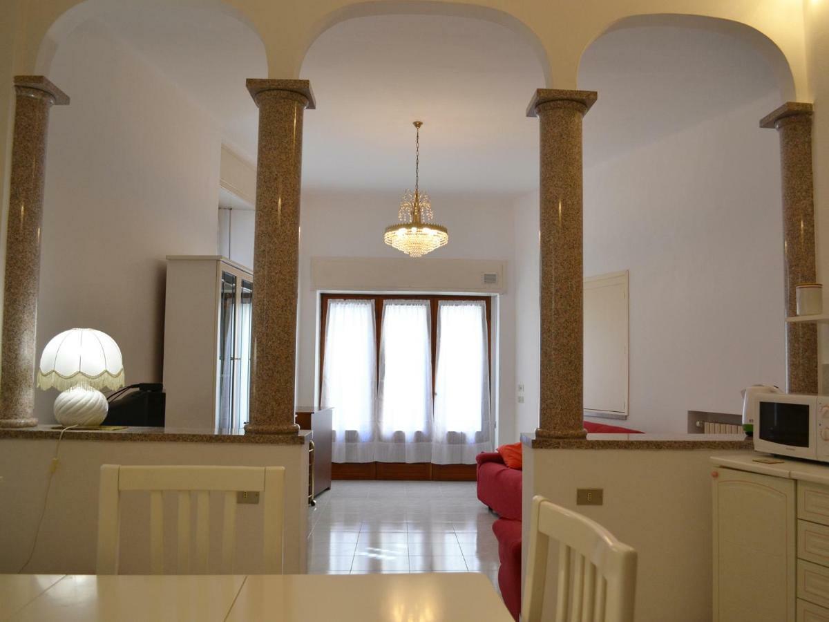 L'Antico Borgo Apartment Lesa Exterior photo